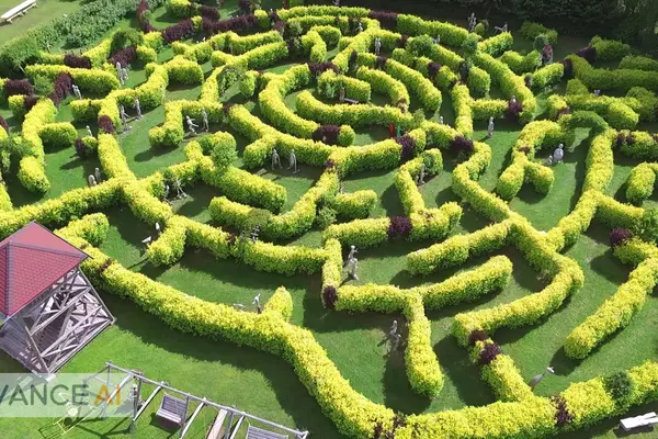 Beverīnas labirinti koka skulptūru parks