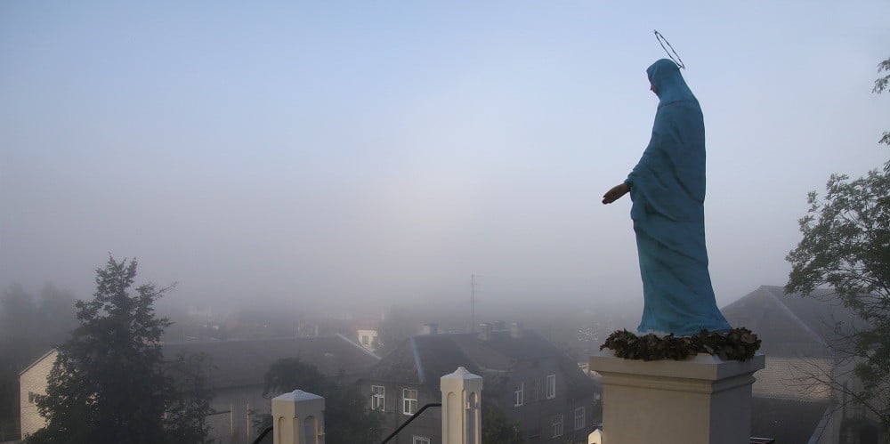 Sv. Marijas statuja Ludzā