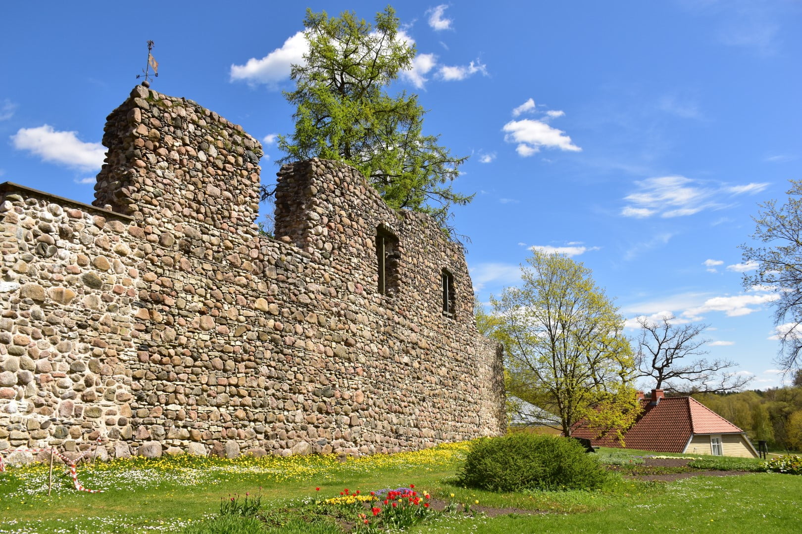 Valmieras Livonijas ordeņa pilsdrupas